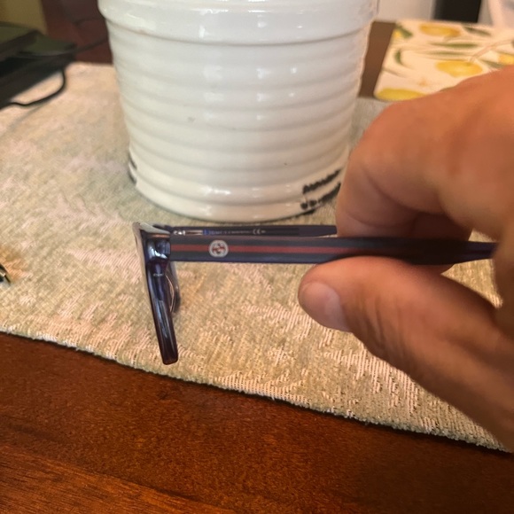 Gucci Wayfarer Sunglasses like new. They will have case also! ๐ฎ๐น Awesome ๐ - Picture 4 of 7